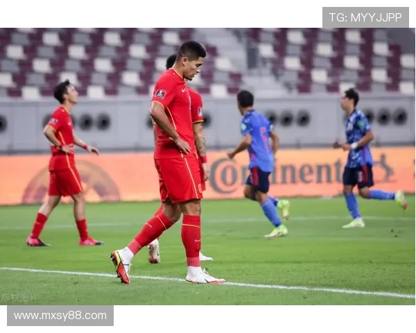 聚焦全球足球赛事动态国足备战世界杯欧洲豪门转会风云全解析前瞻